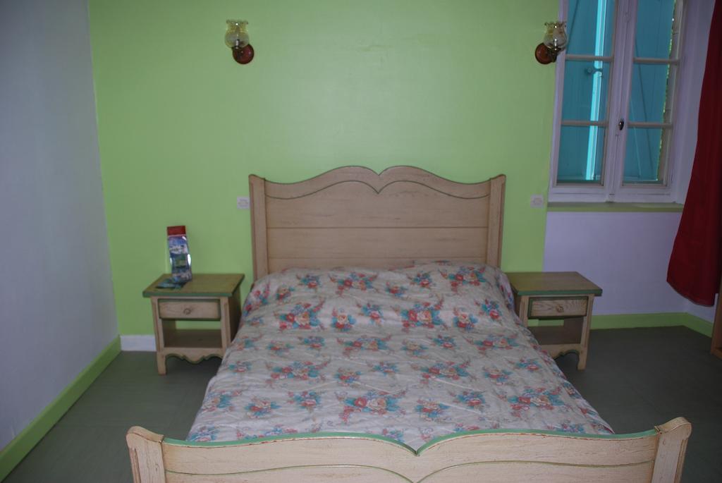 Chambres D'Hotes Le Clos Ambels Ambialet ห้อง รูปภาพ